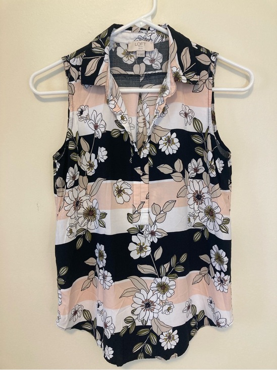 6 Ann Taylor/Loft tops. All sizes small and petite small. - Picture 8 of 13